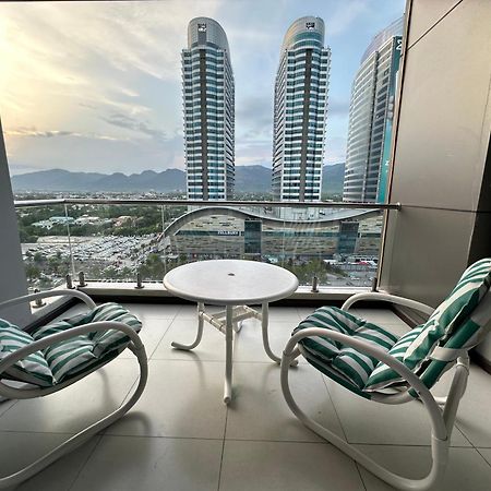 Cloud 9 Condos Elysium Tower 이슬라마바드 외부 사진